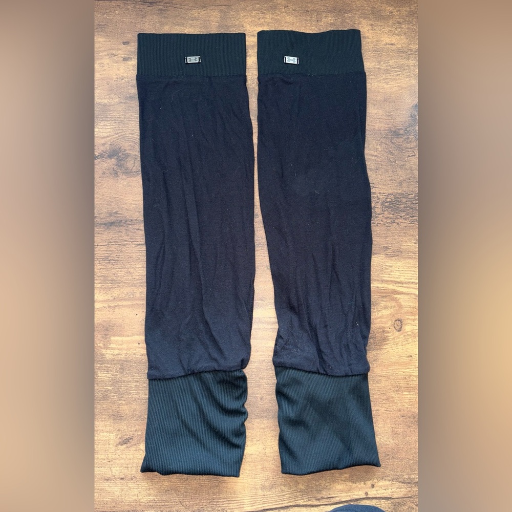 Under Armour Woman’s Black Leg Warmers